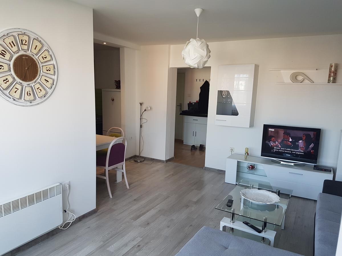 Apartman Vuk - Stan Na Dan Banyaluka Dış mekan fotoğraf